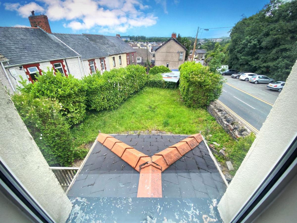 Large House On The Edge Of The Brecon Beacons Villa Beaufort Exteriör bild
